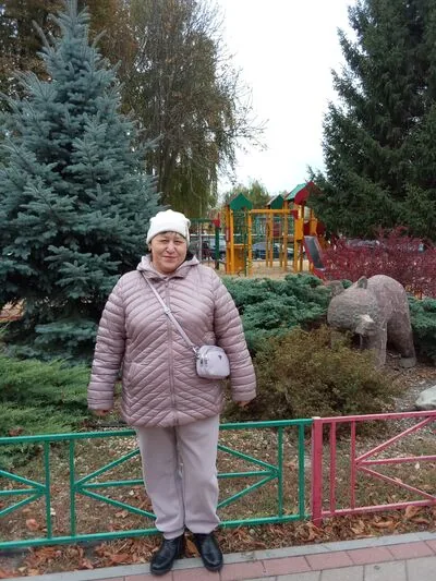 Надежда Знакомства: подробная биография и ключевые моменты жизни