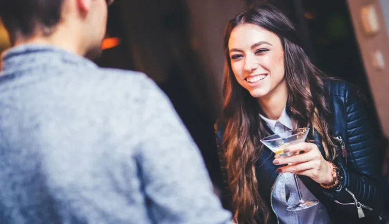 Как познакомиться с девушкой после 30: практические советы и ошибки